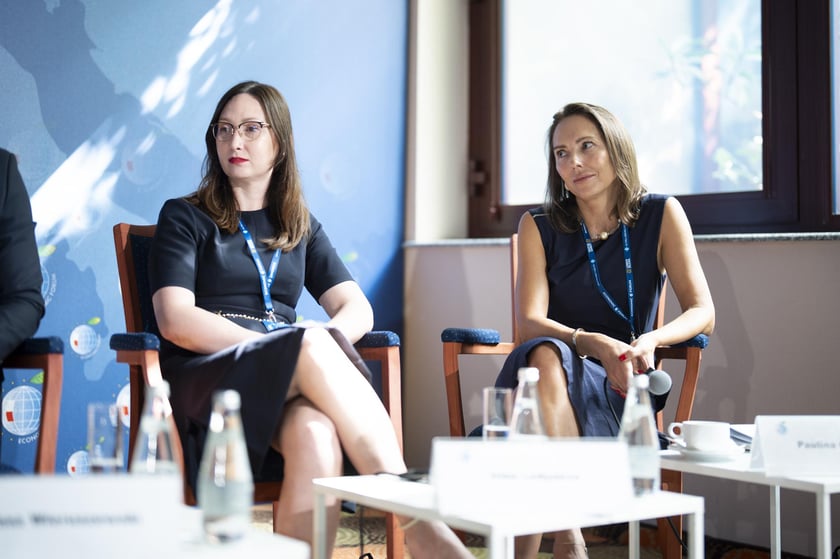 Irina Ledyaeva z Intel Technology Poland i&nbsp;Paulina Gasińska z Provident Polska